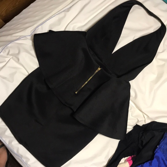 Miss Avenue black peplum open back, low open front - Picture 4 of 4